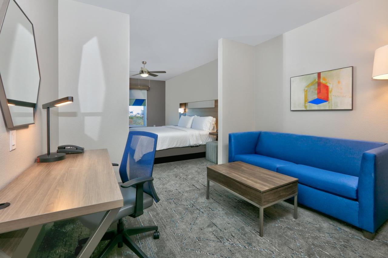 Holiday Inn Express & Suites North Dallas At Preston By Ihg מראה חיצוני תמונה