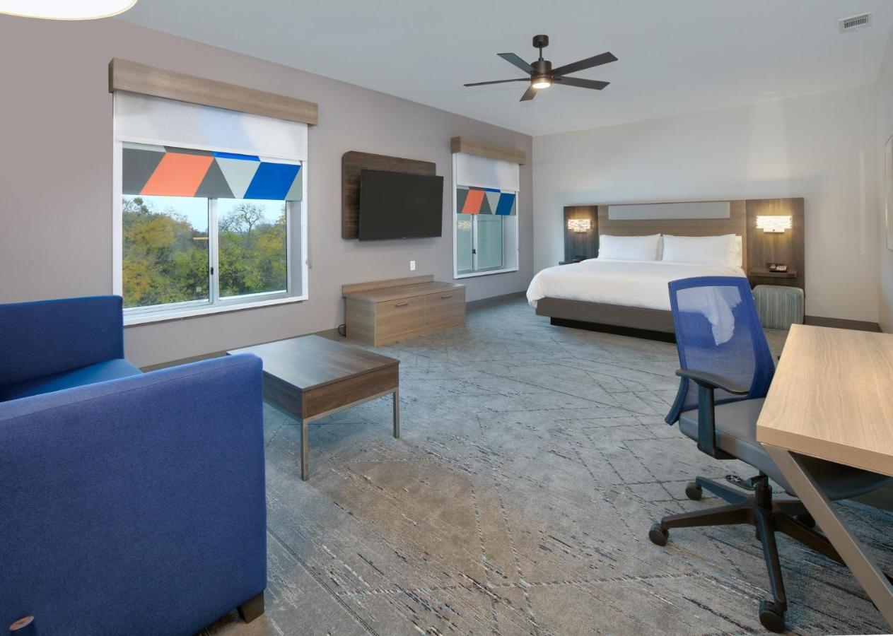 Holiday Inn Express & Suites North Dallas At Preston By Ihg מראה חיצוני תמונה