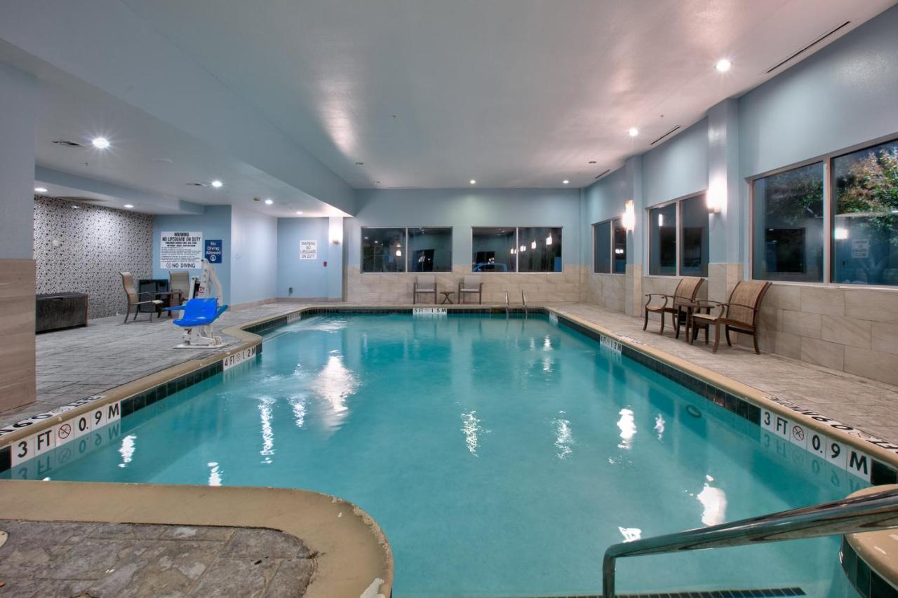 Holiday Inn Express & Suites North Dallas At Preston By Ihg מראה חיצוני תמונה