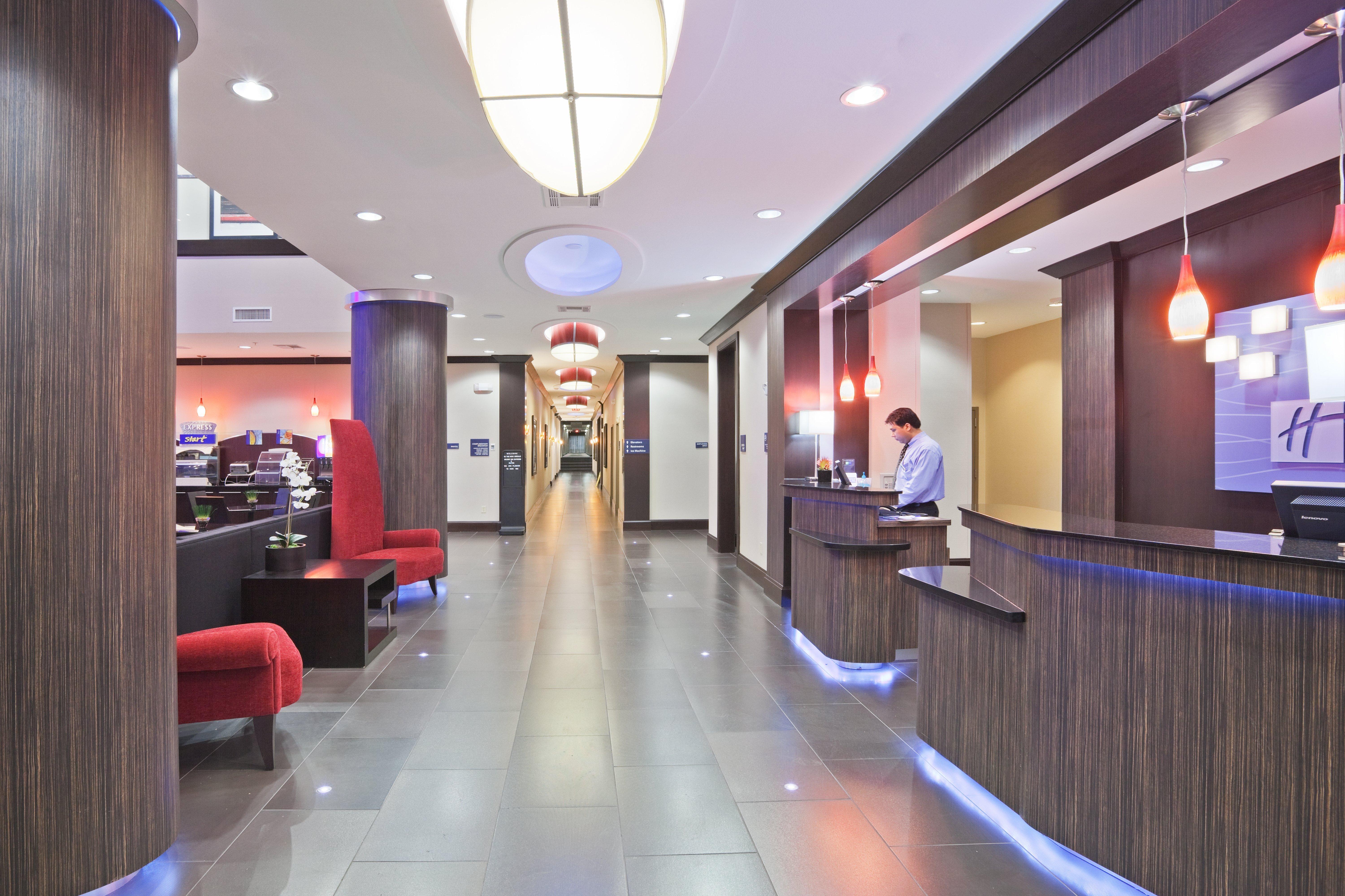 Holiday Inn Express & Suites North Dallas At Preston By Ihg מראה חיצוני תמונה