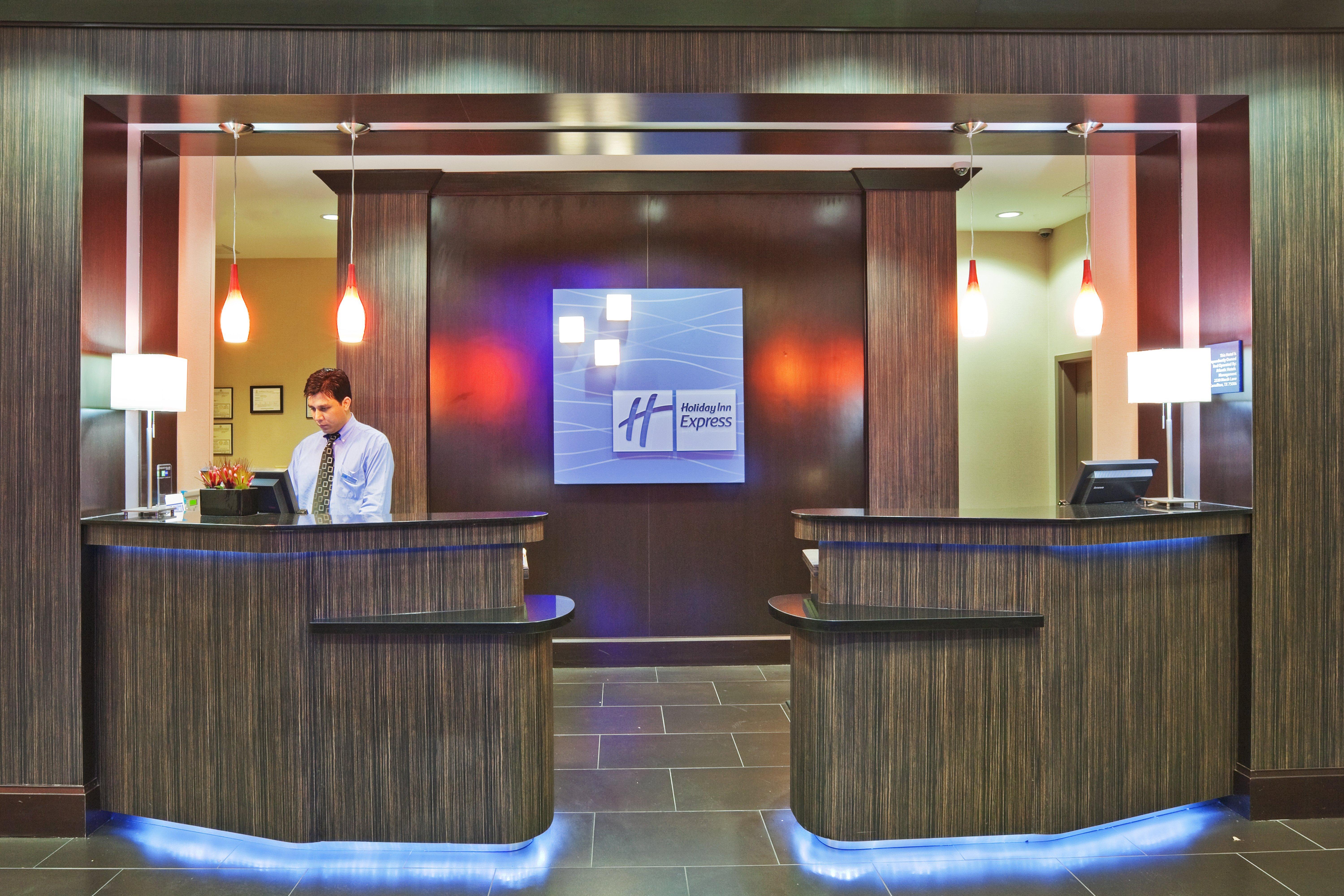 Holiday Inn Express & Suites North Dallas At Preston By Ihg מראה חיצוני תמונה