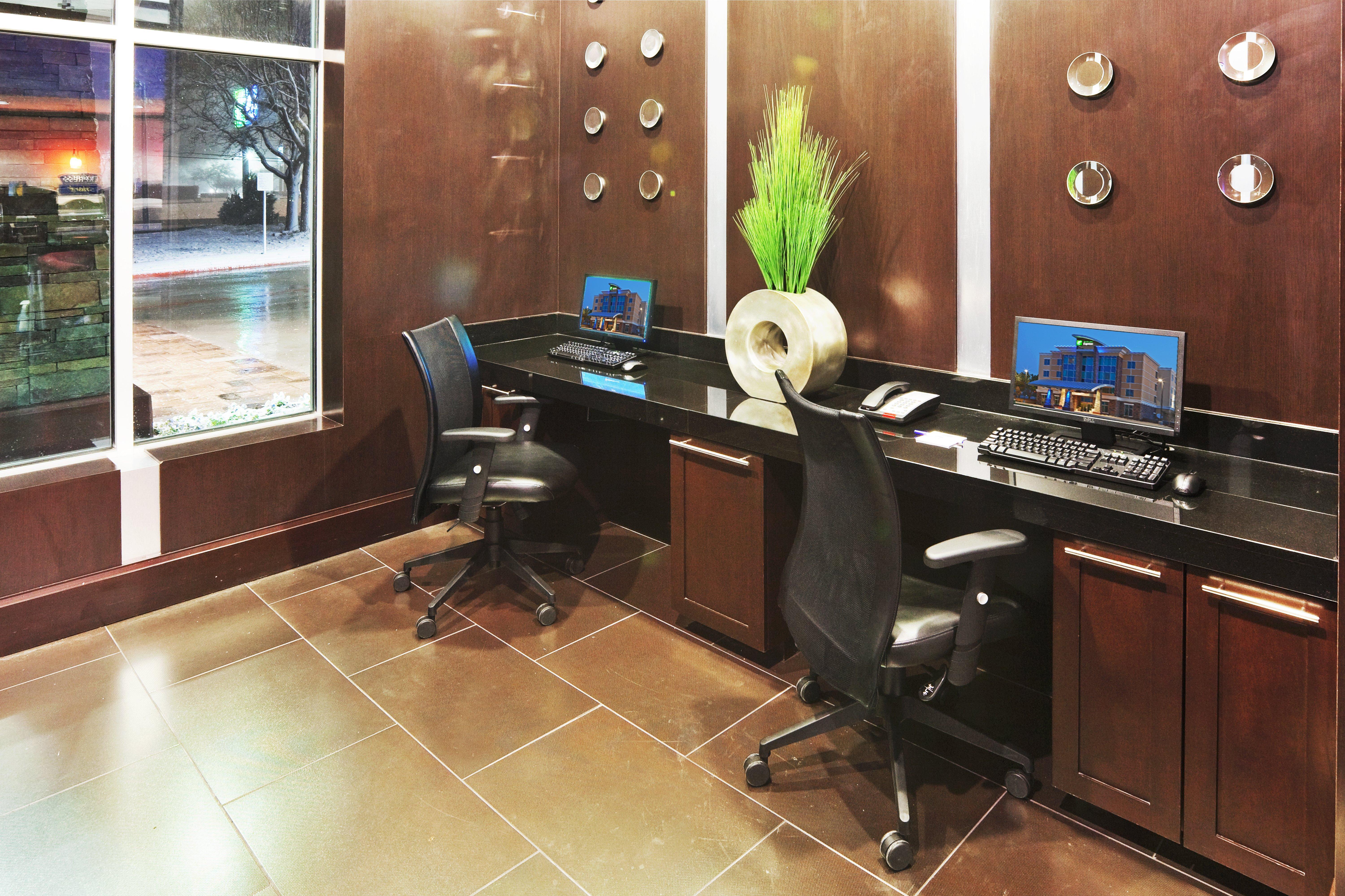 Holiday Inn Express & Suites North Dallas At Preston By Ihg מראה חיצוני תמונה